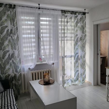 Apartmán Apartament Zorzy Przy Instytucie Kardiologii Anin Varšava Exteriér fotografie